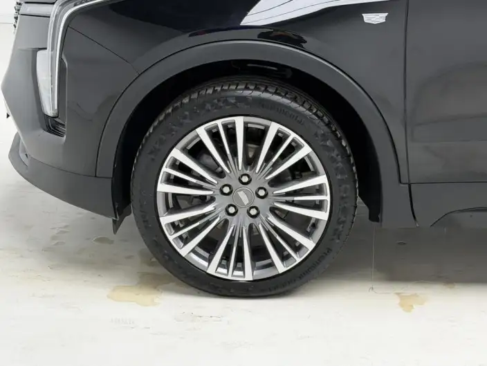 Cadillac XT4 2024 Model Facelift 28T 2WD Noble Model – фото 10