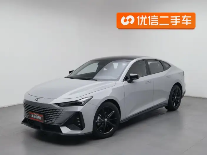 Changan UNI-V 2022 Model 1.5T Noble Model – фото 1