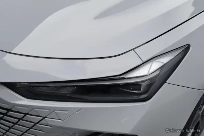 Changan UNI-V 2022 Model 1.5T Noble Model – фото 7