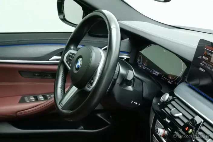 BMW 5 Series 2022 Model Facelift 530Li Leading Model M Sports Set – фото 9