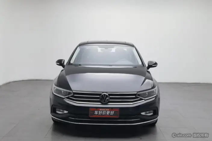 Volkswagen Magotan 2020 Model 330TSI DSG Leading Model – фото 1
