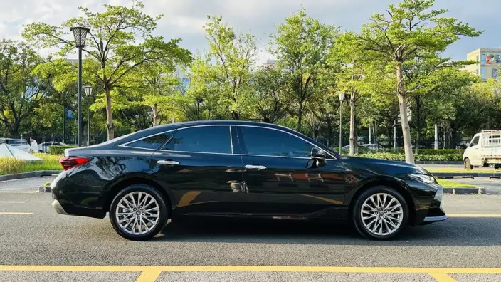 Toyota Avalon 2024 Model 2.0L CVT Deluxe Edition – фото 8