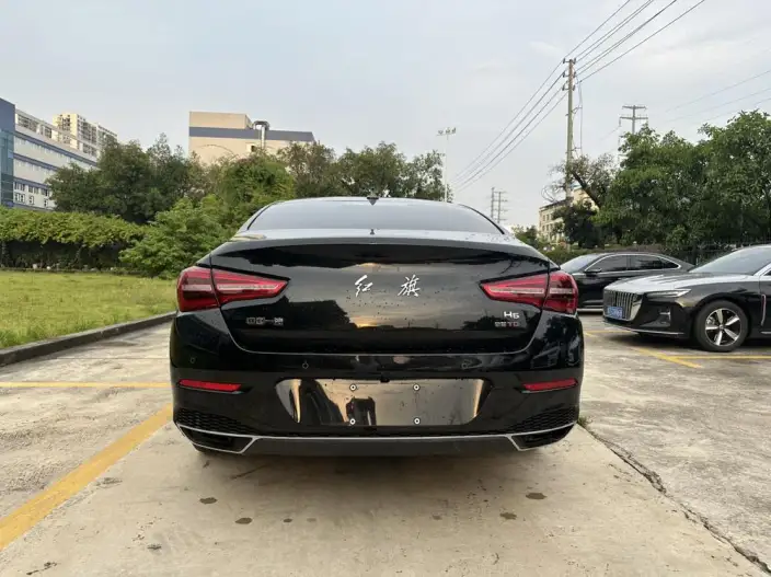 Hongqi H5 Classic 2022 Model 1.8T Automatic Smart Flag Enjoy Edition – фото 5
