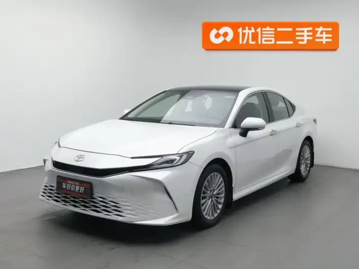 Toyota Camry 2024 Model 2.0G Premium Edition – фото 1