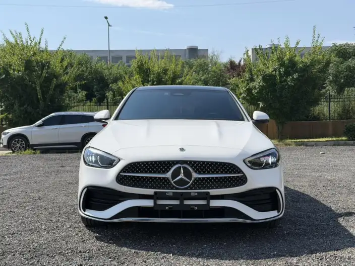 Mercedes-Benz C-Class 2025 Model C 200 L Sports Edition – фото 2