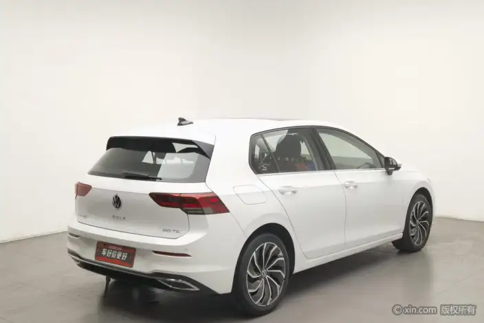 Volkswagen Golf 2021 Model 280TSI DSG Pro – фото 3
