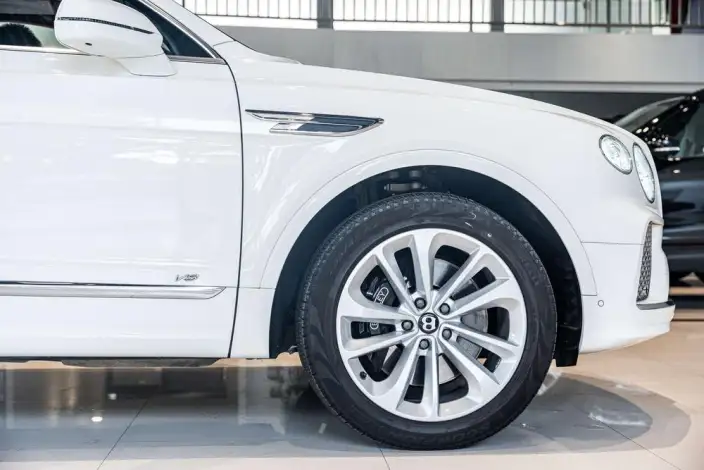Bentayga 2021 Model 4.0T V8 – фото 7