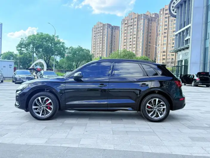 Audi Q5L 2024 Model 40TFSI Luxury Dynamic Model – фото 4