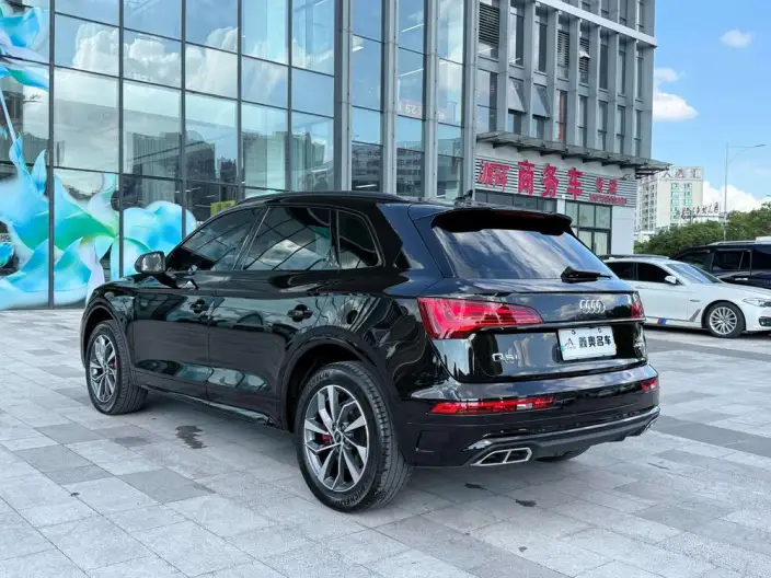 Audi Q5L 2024 Model 40TFSI Luxury Dynamic Model – фото 5