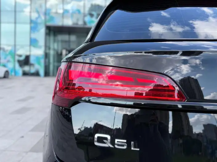 Audi Q5L 2024 Model 40TFSI Luxury Dynamic Model – фото 10