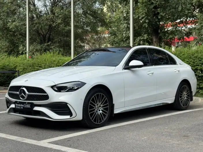 Mercedes-Benz C-Class 2024 Model C 260 L Sports Edition – фото 1