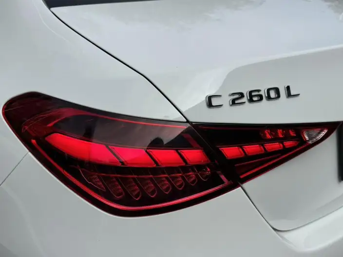 Mercedes-Benz C-Class 2024 Model C 260 L Sports Edition – фото 9