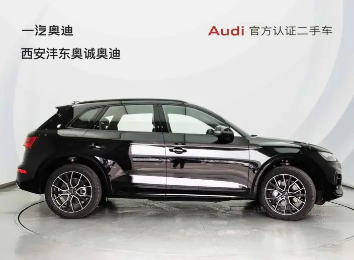 Audi Q5L 2026 Model quattro 45th Anniversary Collector Edition Edition 40TFSI Luxury Dynamic Model – фото 5
