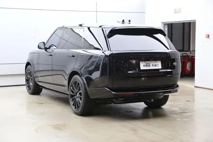 Range Rover 2023 Model 3.0 L6 400PS Shengshi Extended Edition