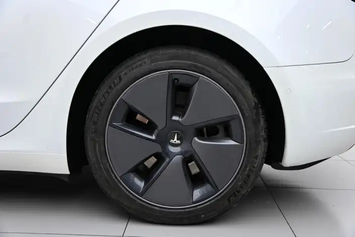 Model 3 2022 Model Rear-wheel drive version – фото 9