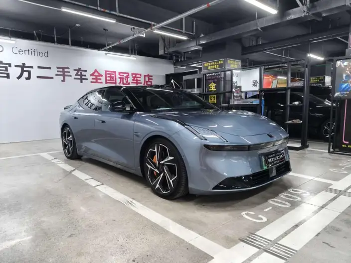 **Lynk & Co Z10** 2024 Model 95kWh 702km 4WD Smart Driving Ultra – фото 3