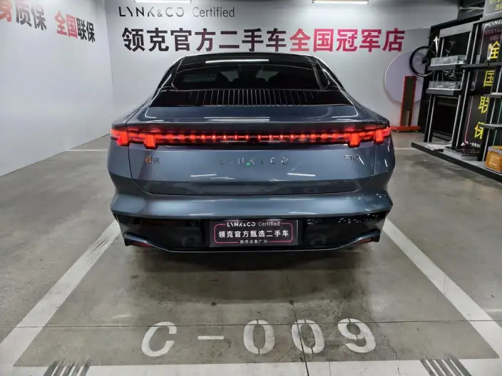**Lynk & Co Z10** 2024 Model 95kWh 702km 4WD Smart Driving Ultra – фото 6