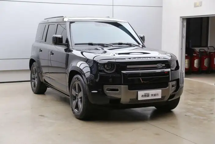 Land Rover Defender 2024 Model 110 3.0T P400 X-Dynamic HSE – фото 3