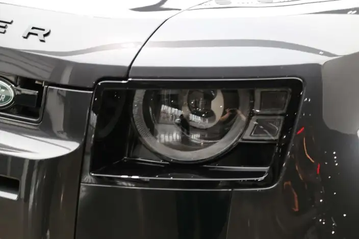 Land Rover Defender 2024 Model 110 3.0T P400 X-Dynamic HSE – фото 7