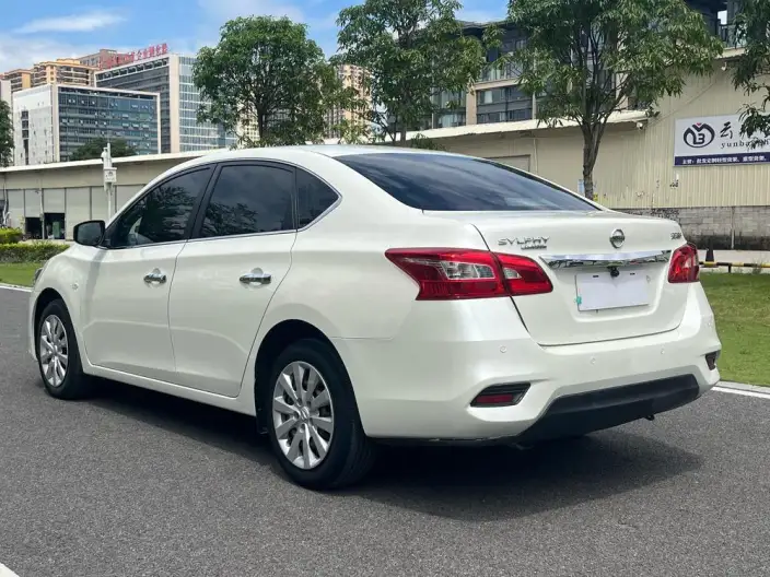 Nissan Sylphy 2022 Model Classic 1.6 XE CVT Comfort Edition – фото 4