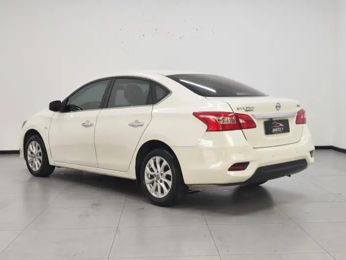 Nissan Sylphy 2022 Model Classic 1.6 XE CVT Comfort Edition – фото 5