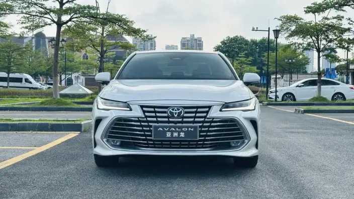Toyota Avalon 2024 Model Intelligent Hybrid 2.0L E-CVT Deluxe Edition – фото 2