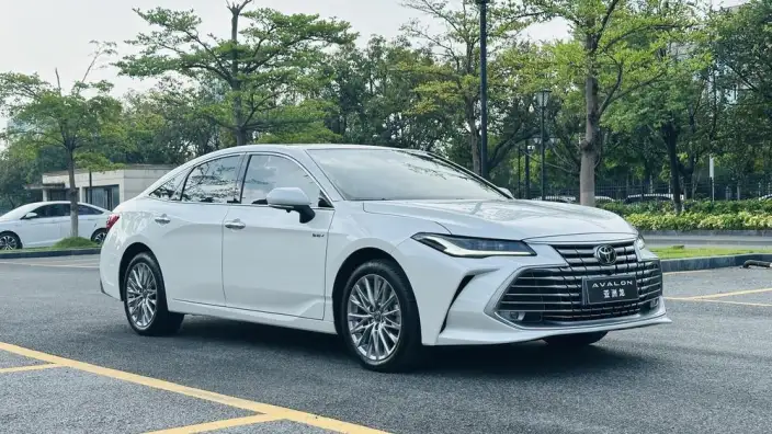 Toyota Avalon 2024 Model Intelligent Hybrid 2.0L E-CVT Deluxe Edition – фото 3