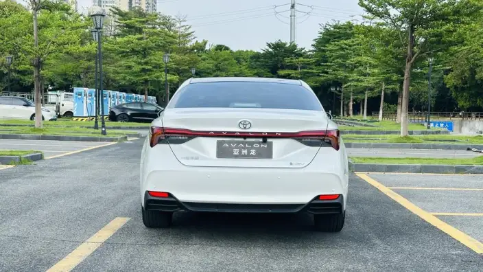 Toyota Avalon 2024 Model Intelligent Hybrid 2.0L E-CVT Deluxe Edition – фото 6