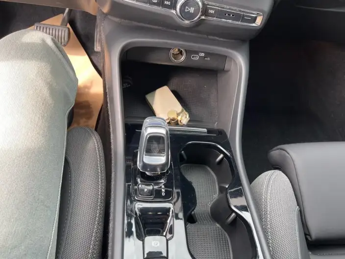 Volvo XC40 2023 Model B3 Smart Range Deluxe Edition – фото 10