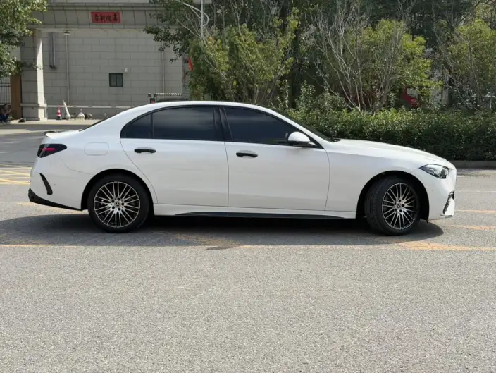 Mercedes-Benz C-Class 2026 Model C 260 L Sports sedan – фото 7