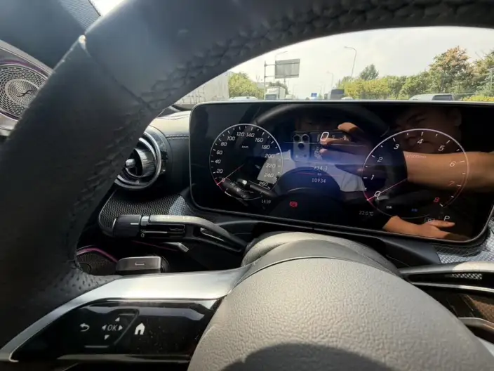 Mercedes-Benz C-Class 2026 Model C 260 L Sports sedan – фото 10