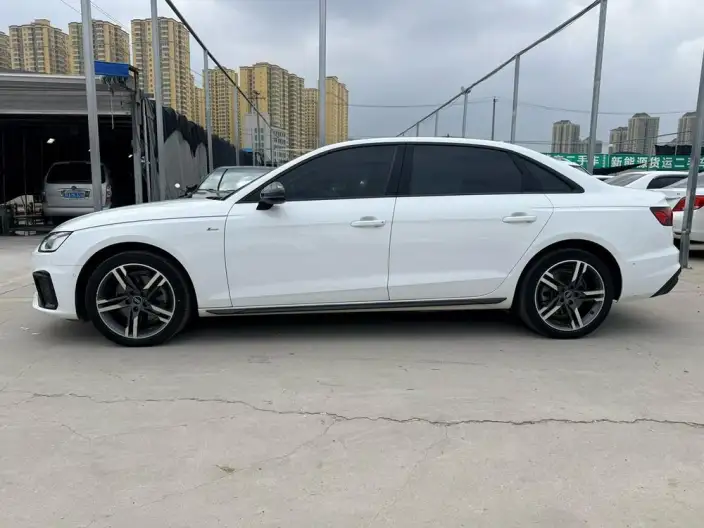 Audi A4 L 2022 Model 40 TFSI Luxury Dynamic Model – фото 3