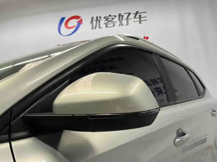 Roewe RX5 2020 Model 20T Manual 4G Connected Million Model – фото 10