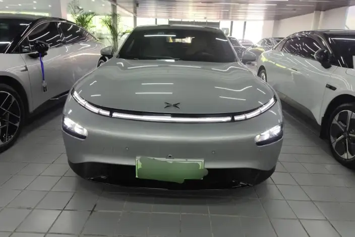 XPeng P7 2020 Model 670N – фото 2