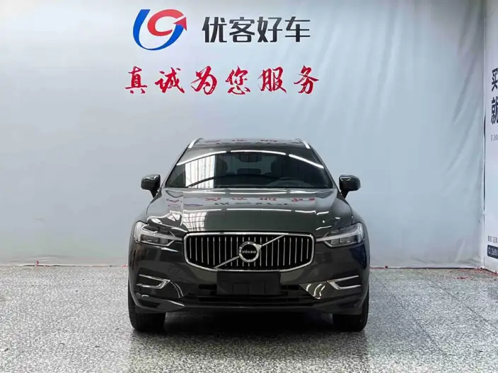 Volvo XC60 2021 Model T5 4WD Smart Range Deluxe Edition – фото 2