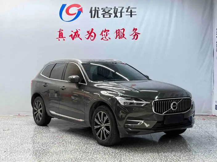 Volvo XC60 2021 Model T5 4WD Smart Range Deluxe Edition – фото 3
