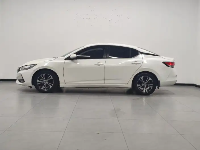 Nissan Sylphy 2020 Model 1.6L XL CVT Yuexiang Edition – фото 4