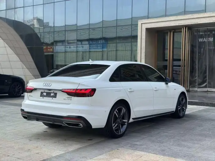 Audi A4 L 2022 Model 40 TFSI Luxury Dynamic Model – фото 5