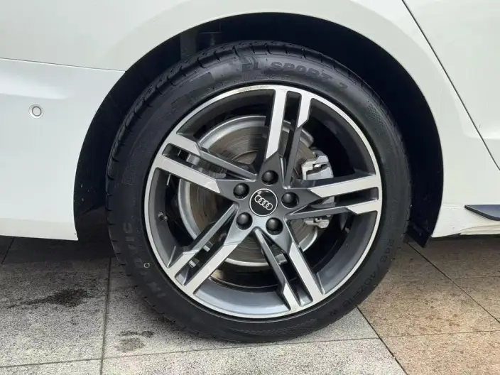 Audi A4 L 2022 Model 40 TFSI Luxury Dynamic Model – фото 7