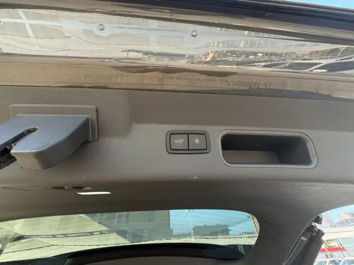 Li Auto ONE 2021 Model Extended Range 6 seat Edition – фото 9