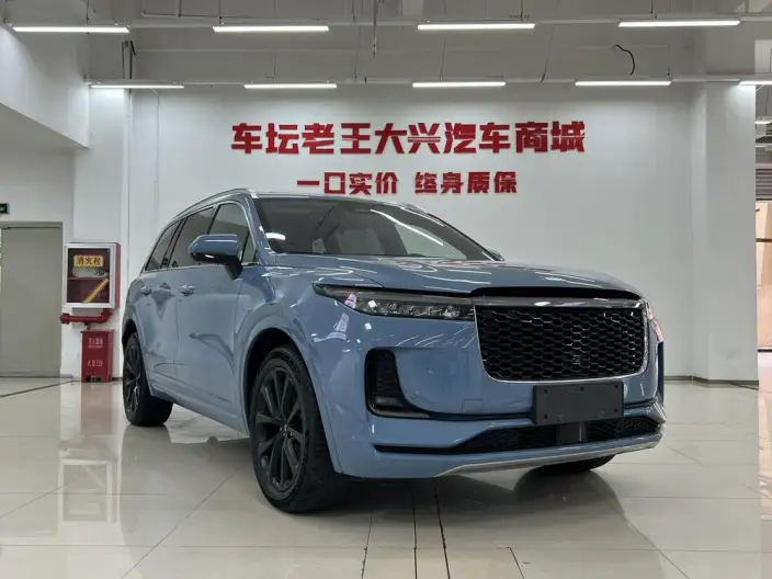 Li Auto ONE 2021 Model Extended Range 6 seat Edition – фото 3