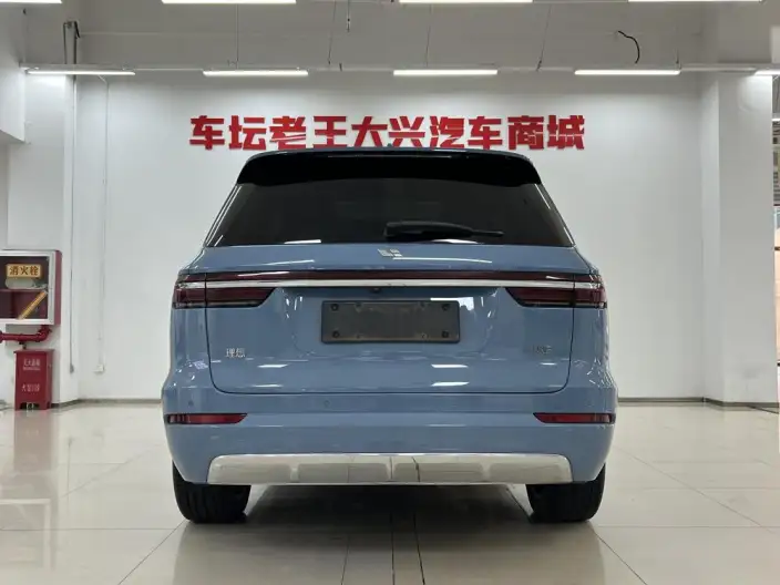 Li Auto ONE 2021 Model Extended Range 6 seat Edition – фото 5
