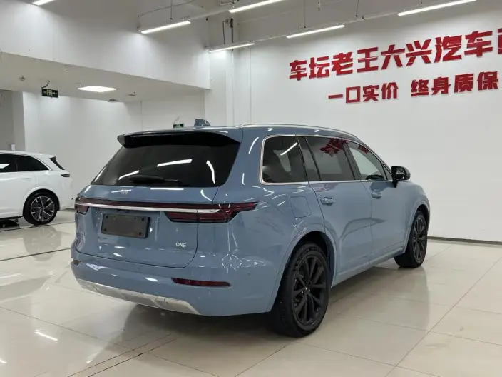 Li Auto ONE 2021 Model Extended Range 6 seat Edition – фото 6
