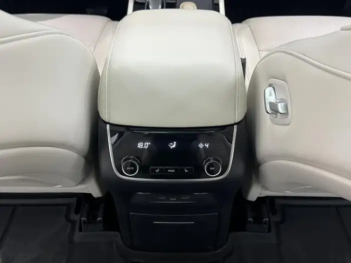 Li Auto ONE 2021 Model Extended Range 6 seat Edition – фото 10