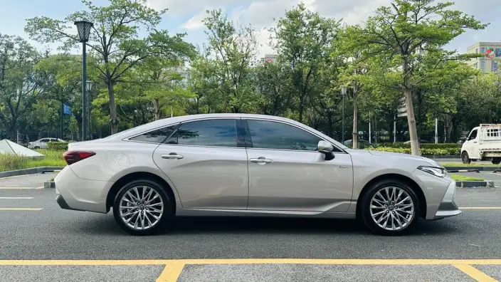 Toyota Avalon 2024 Model Intelligent Hybrid 2.0L E-CVT Premium Edition – фото 8