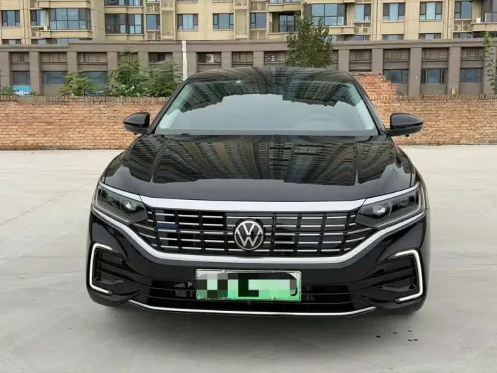 Volkswagen Passat PHEV 2025 Model 430PHEV Hybrid Business Edition – фото 2