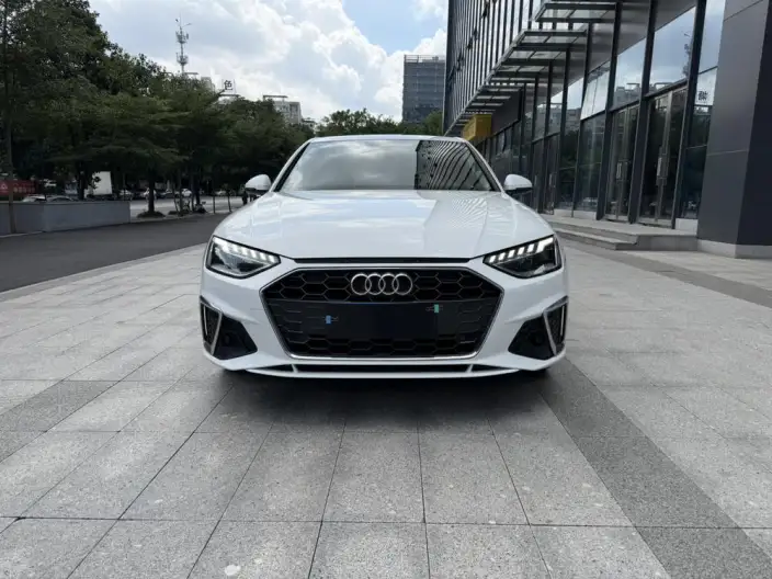 Audi A4 L 2020 Model 40 TFSI Fashion Dynamic Model – фото 2