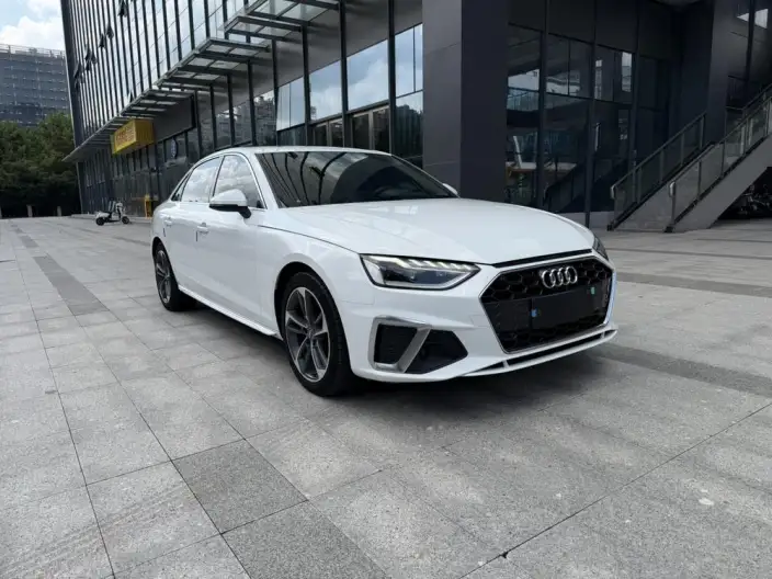 Audi A4 L 2020 Model 40 TFSI Fashion Dynamic Model – фото 3