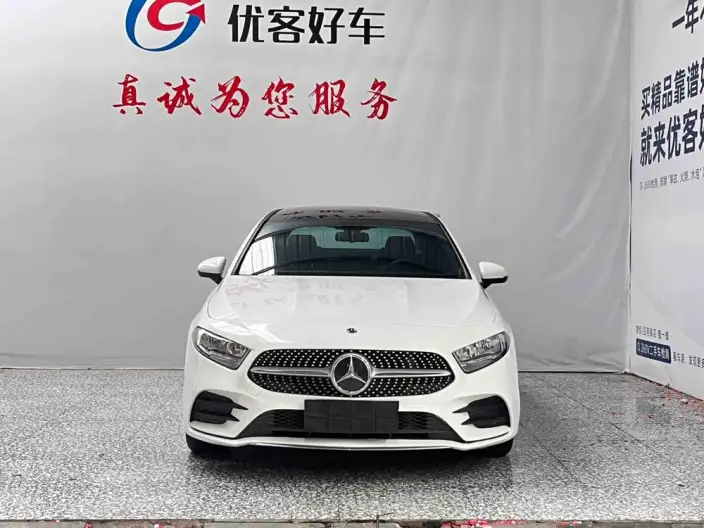 Mercedes-Benz A-class 2022 Model Facelift A 180 L Sports sedan – фото 2