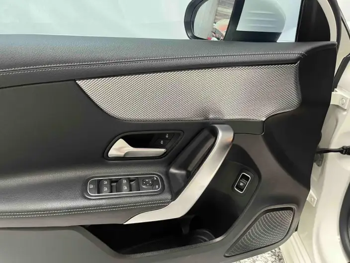 Mercedes-Benz A-class 2022 Model Facelift A 180 L Sports sedan – фото 8